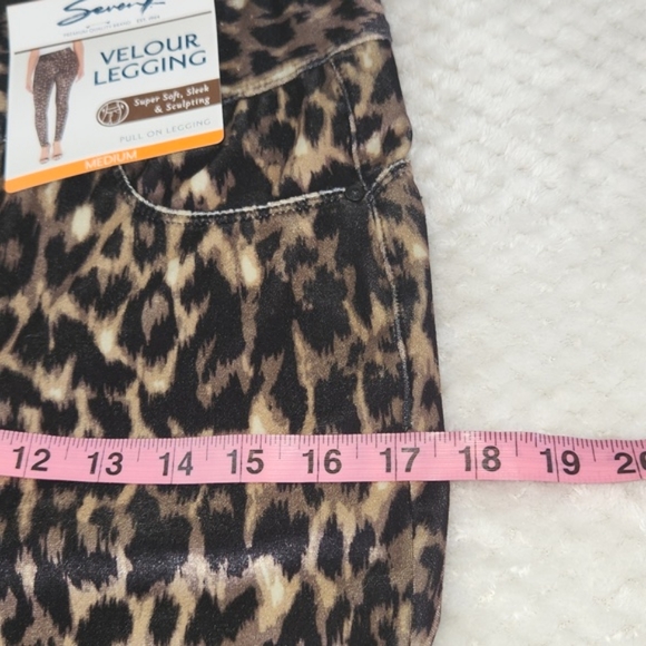 SEVEN7 VELOUR LEGGING CHEETAH PRINT SIZE M NEW WITH TAGS - Picture 5 of 14